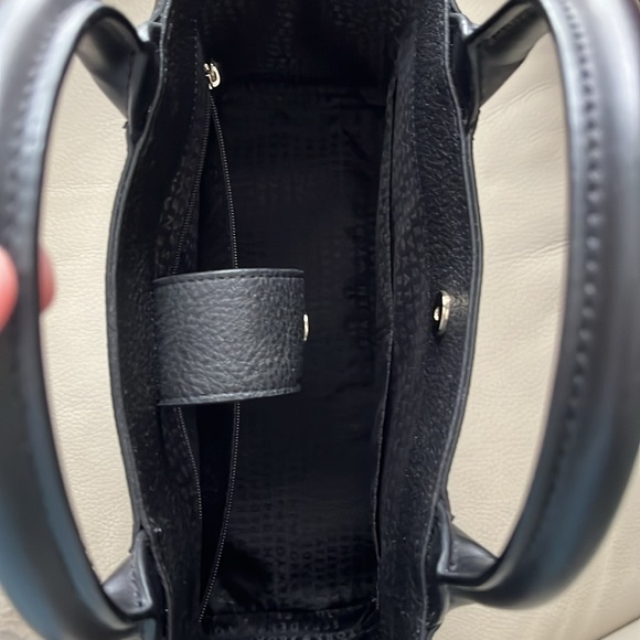 Gorgeous Kate Spade black leather bag - Picture 4 of 5